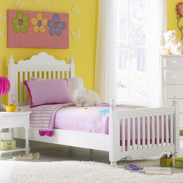Tempat Tidur Anak Perempuan