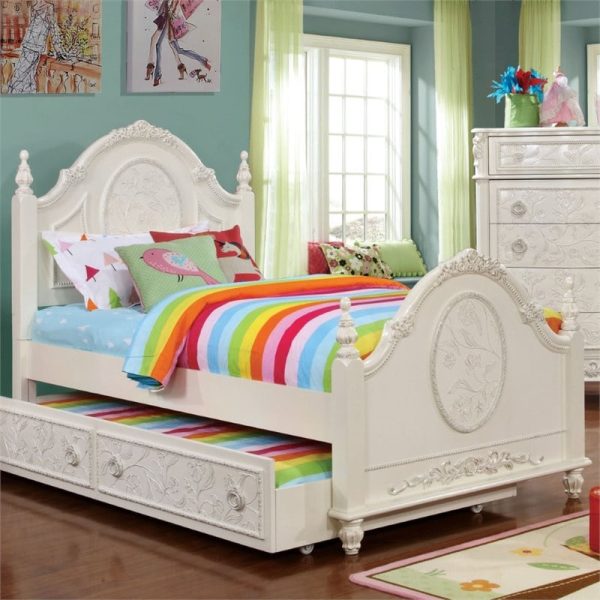 Tempat Tidur Anak Perempuan Ukir