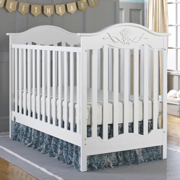 Box Bayi Ukiran Minimalis