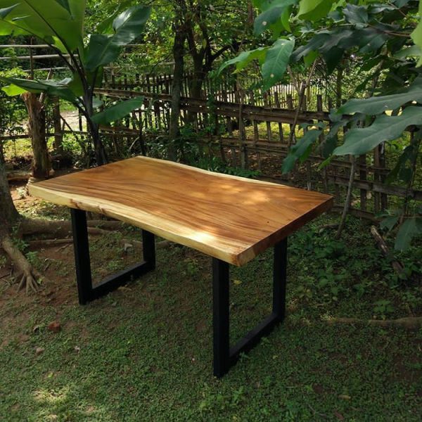 Meja Makan Kayu Trembesi Utuh