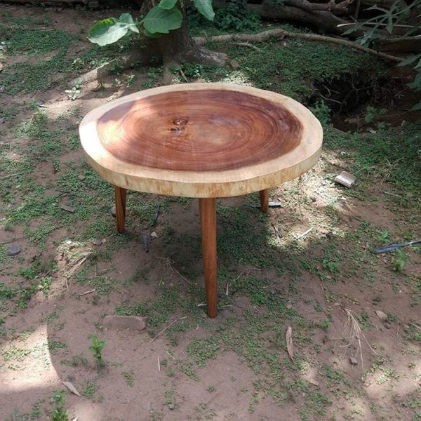 Meja Tamu Bulat Trerrmbesi