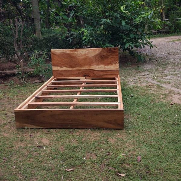 Tempat Tidur Trembesi