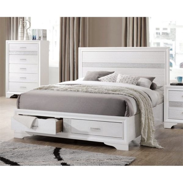 Tempat Tidur Warna Putih