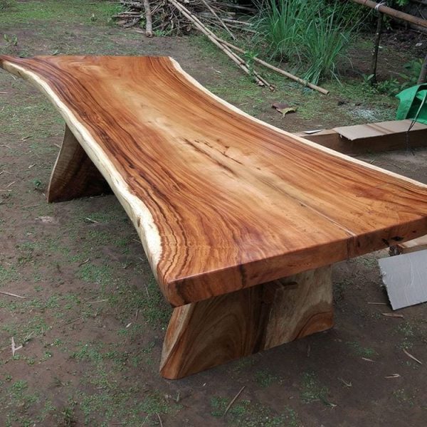 Meja Makan Trembesi Utuh Mebel Jepara