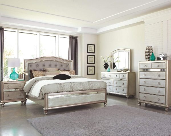 Set Kamar Tempat Tidur Modern