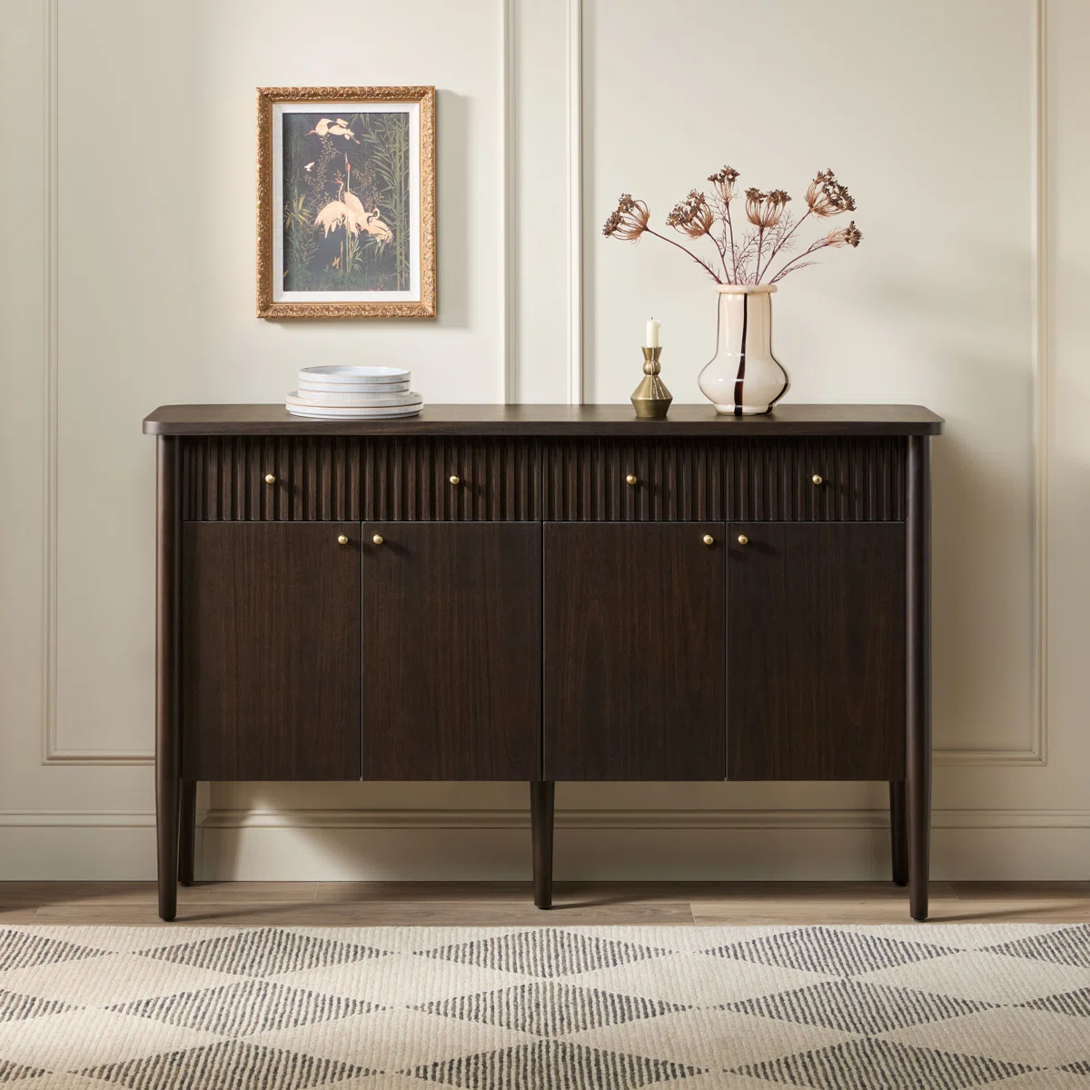 Aleric Lemari Kabinet Desain Unik Kayu Jati