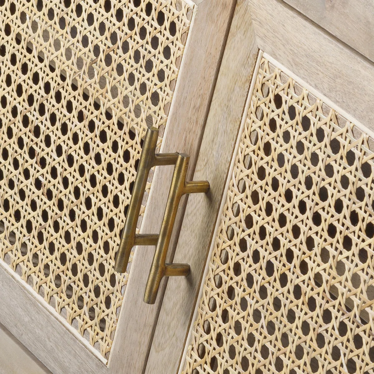 Alrick Lemari Kabinet 4 Pintu Rotan Jati Minimalis4
