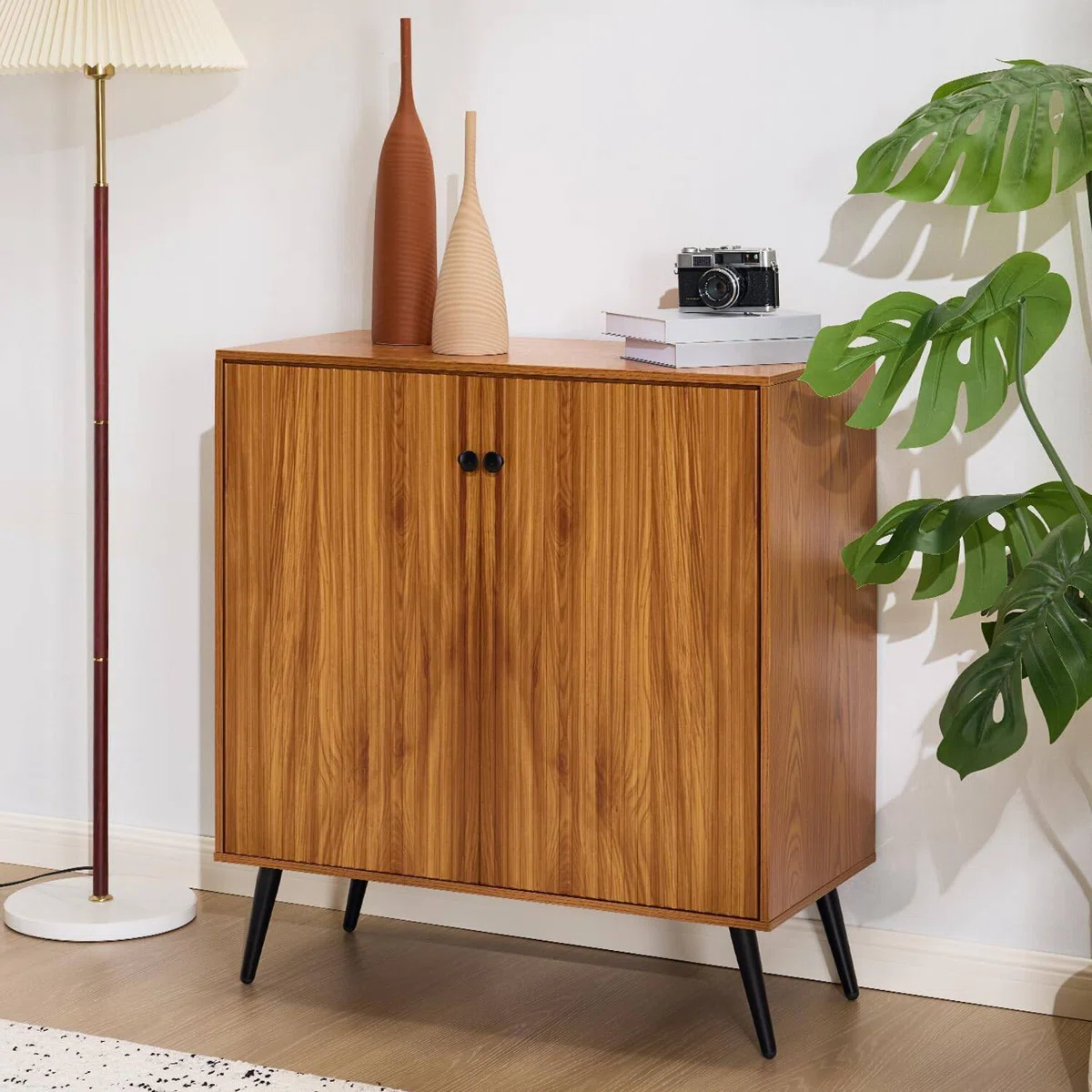 Sera Lemari Kabinet 2 Pintu Retro Kayu Jati1