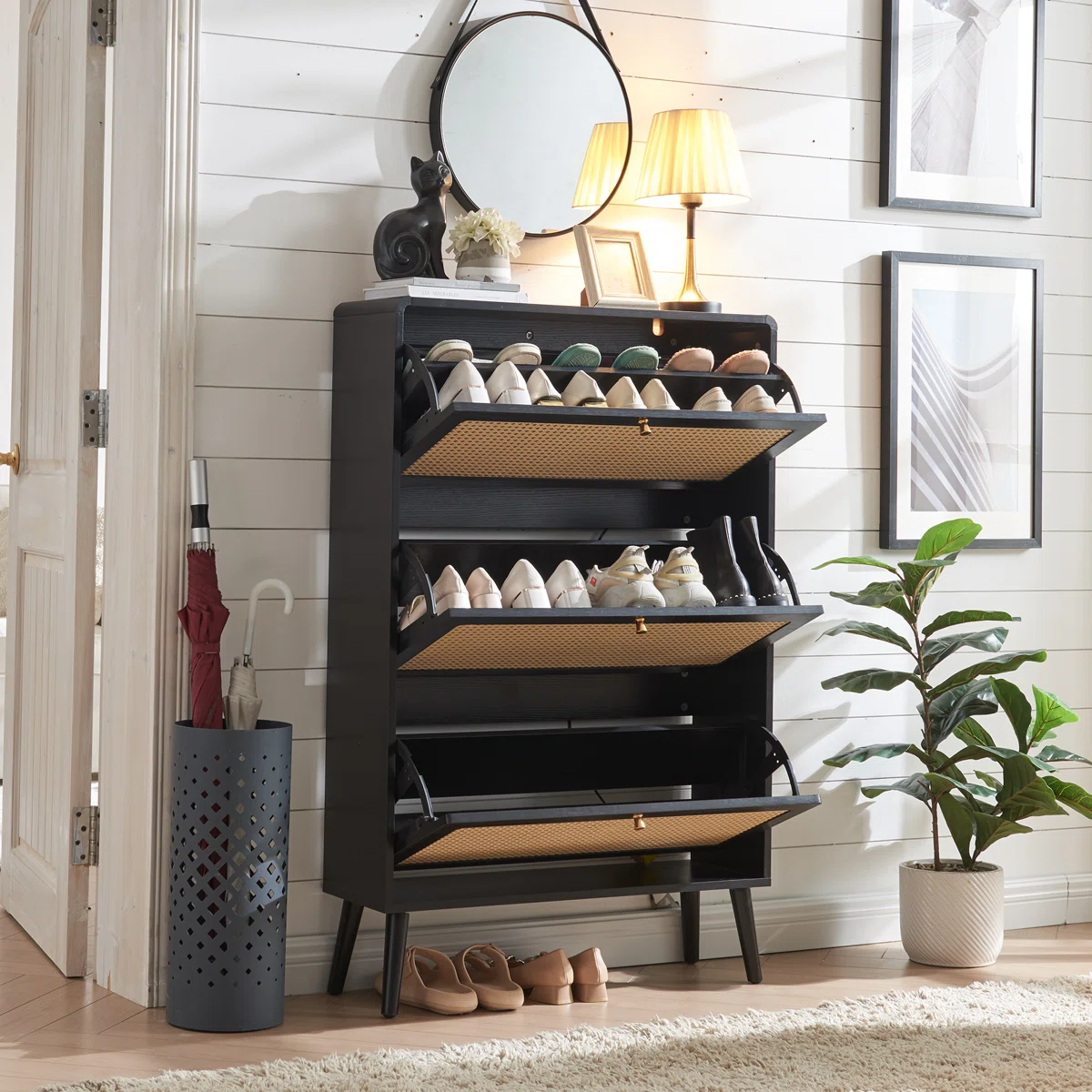 Petran Rak Sepatu 3 Pintu Rotan Kaki Retro Cat Duco Hitam1